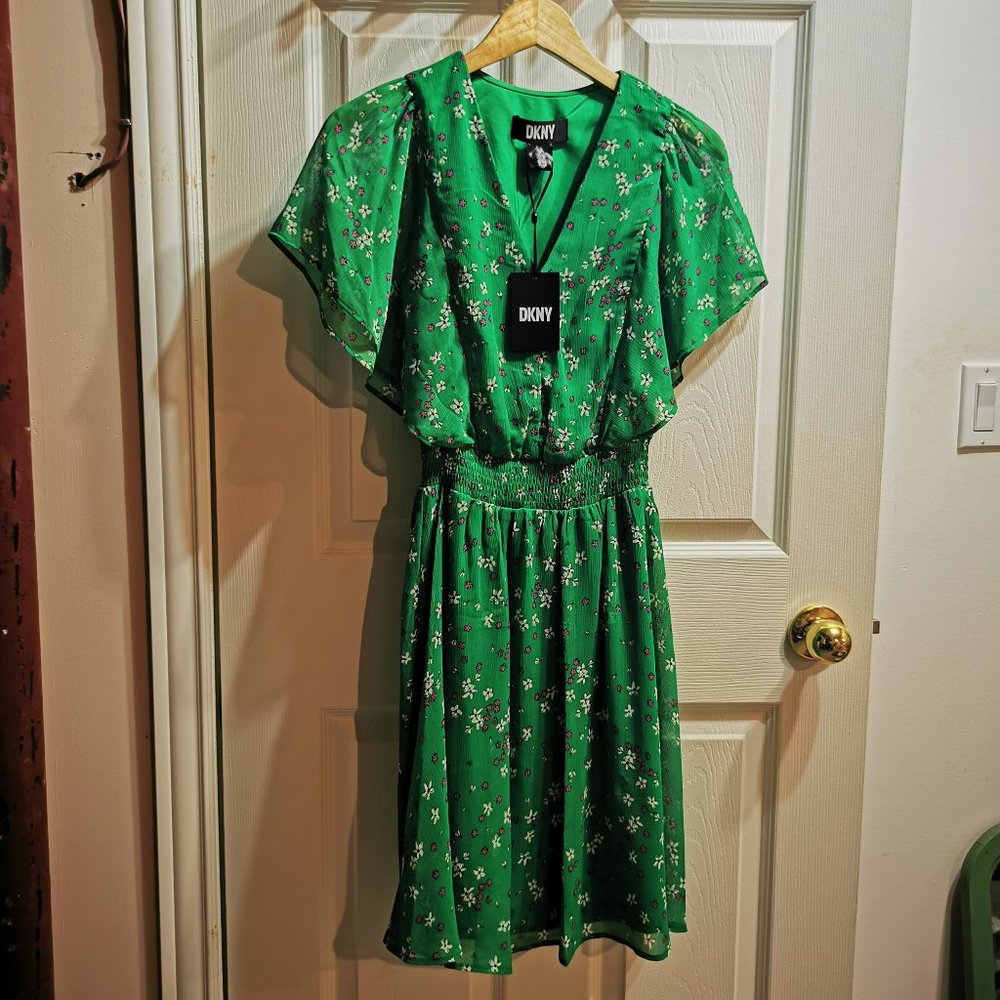 NWT DKNY green floral smocked waist garden flutter sleeves dress